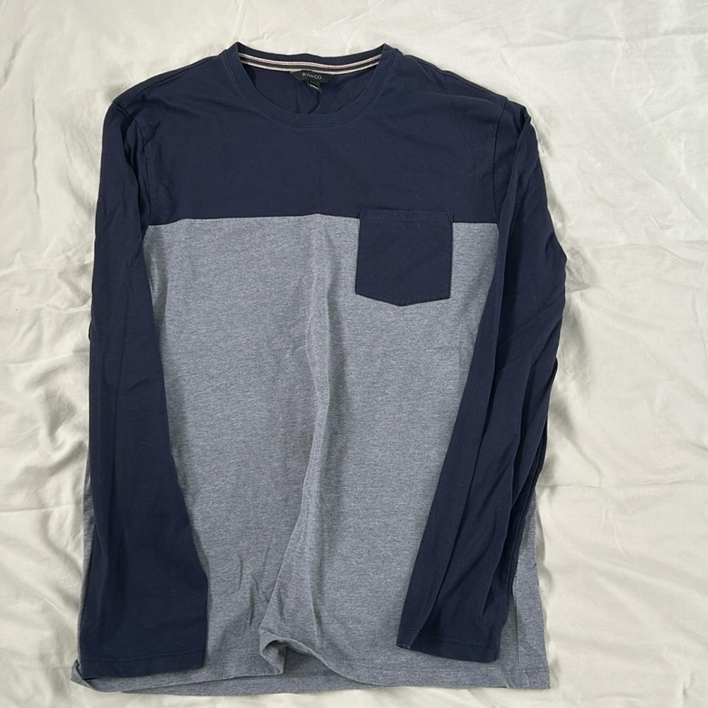 RW&Co Pocket detail long sleeve tee